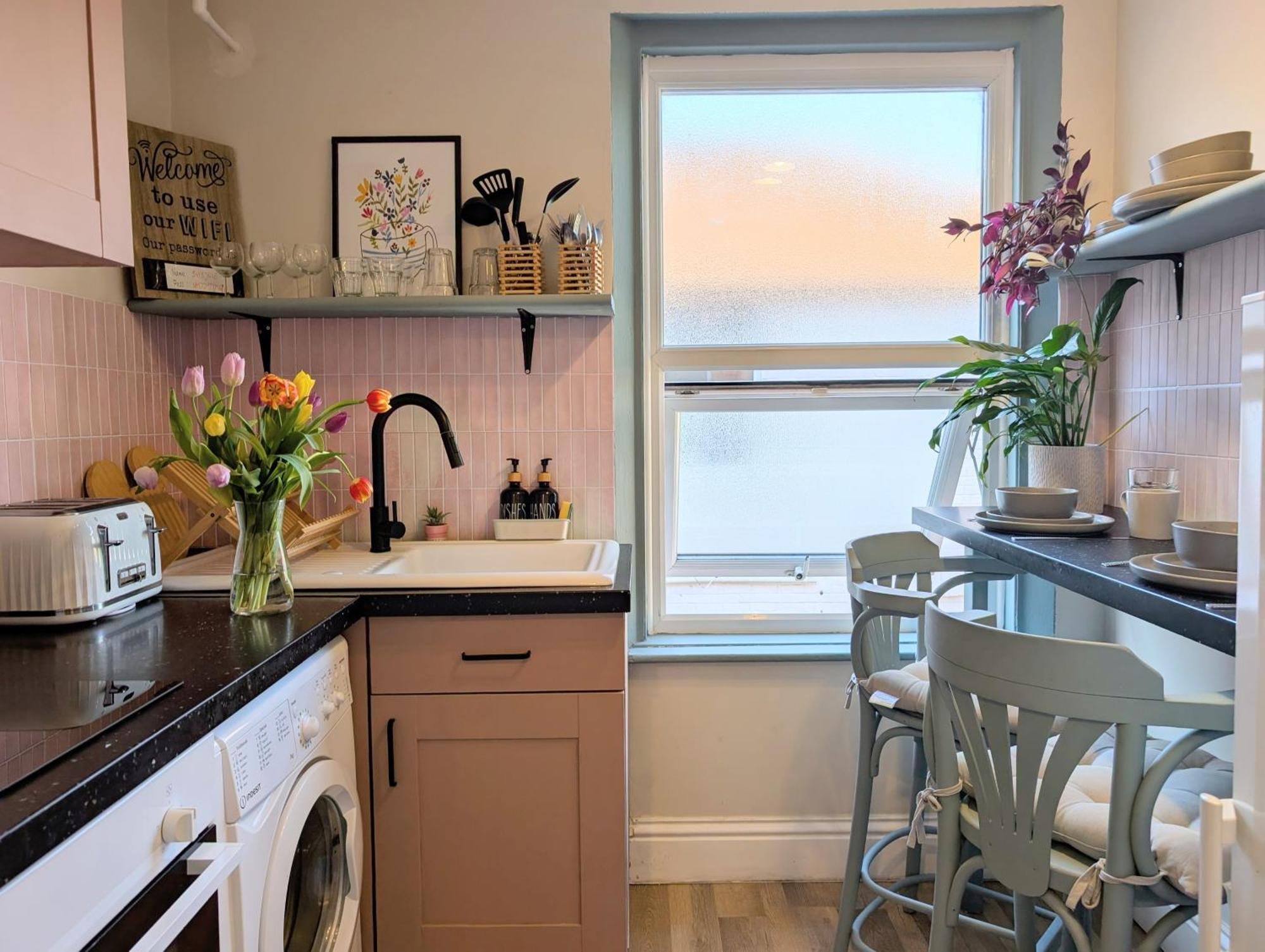 Peacehaven Retreat - 4 Minutes From The Beach! Pet Friendly! Weymouth Exteriér fotografie