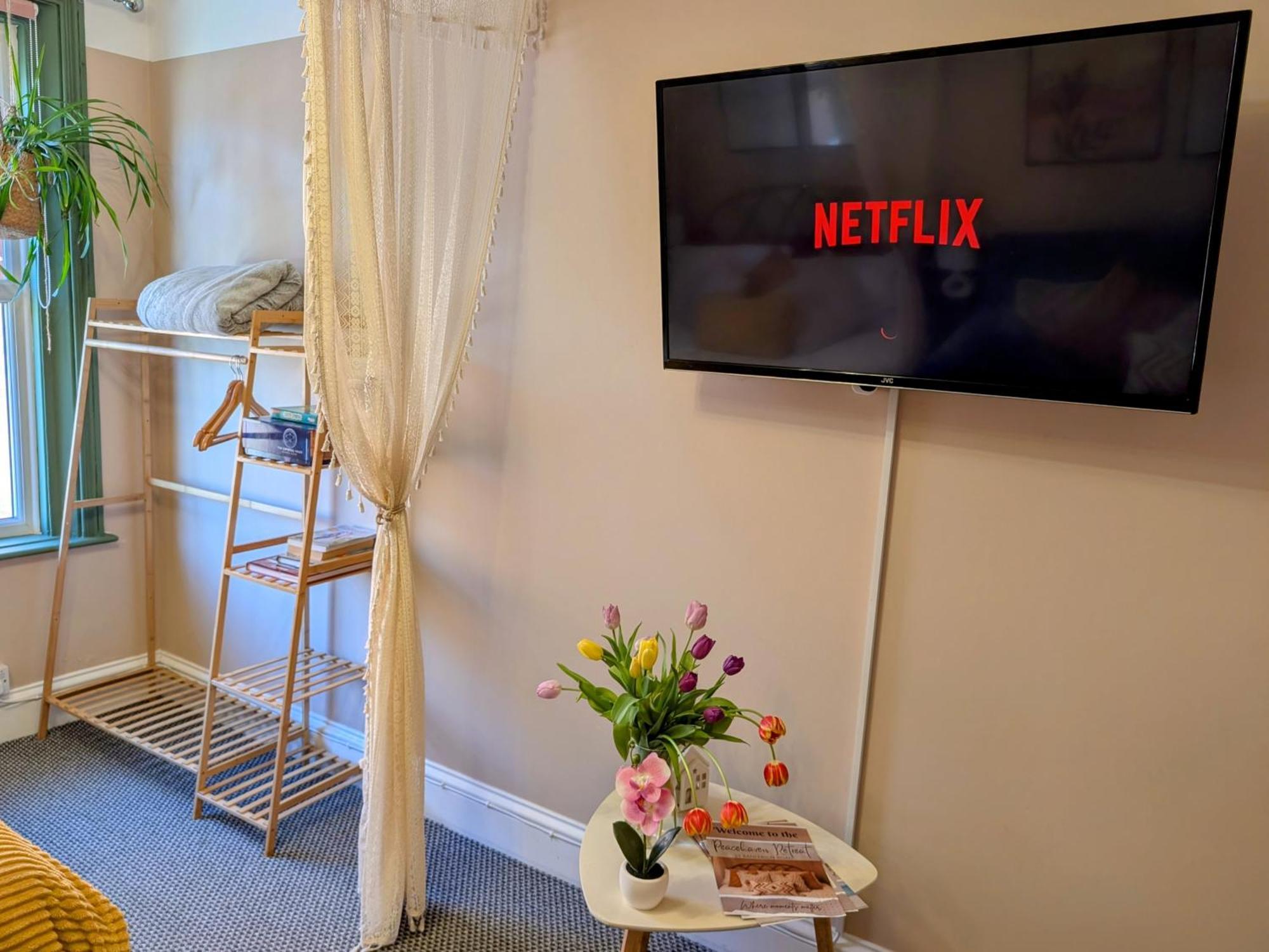 Peacehaven Retreat - 4 Minutes From The Beach! Pet Friendly! Weymouth Exteriér fotografie